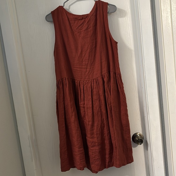 Not perfect linen smock dress - Picture 6 of 6